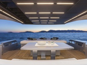 2013 Pershing 82