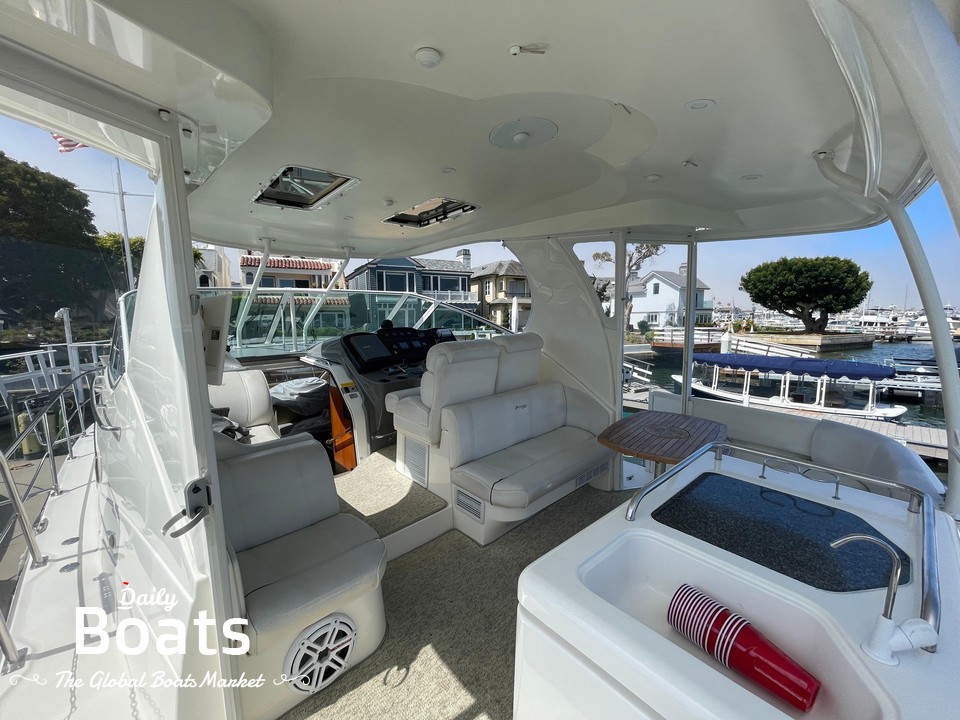 2005 Cruisers Yachts 405 Express Motoryacht for sale. View price