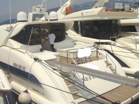 2003 Mangusta 80