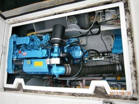 2004 Arvor 23