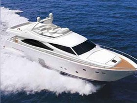 Ferretti Yachts 830