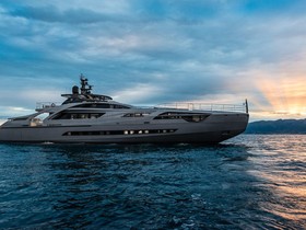 2022 Pershing 140