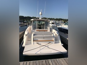 2017 Tiara Yachts Q44