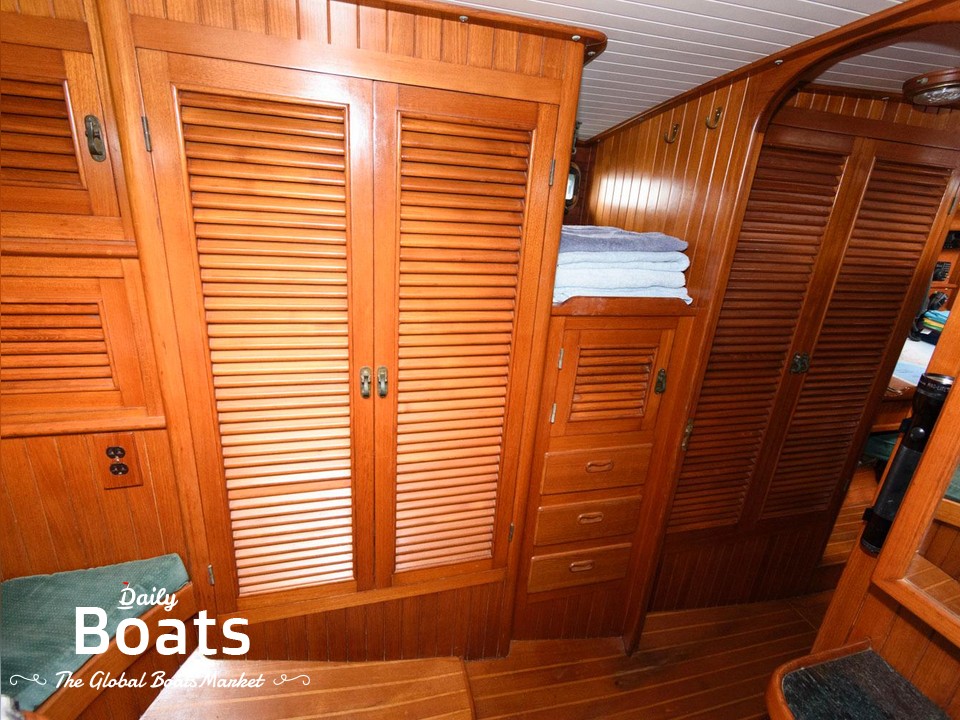 1987 Liberty 458 Bluewater Cruiser for sale. View price, photos and Buy