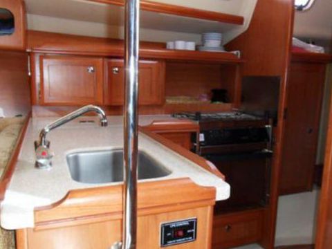 2010 Hunter 31