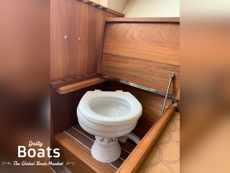 1981 Scarborough Custom Carolina Center Console Express for sale. View