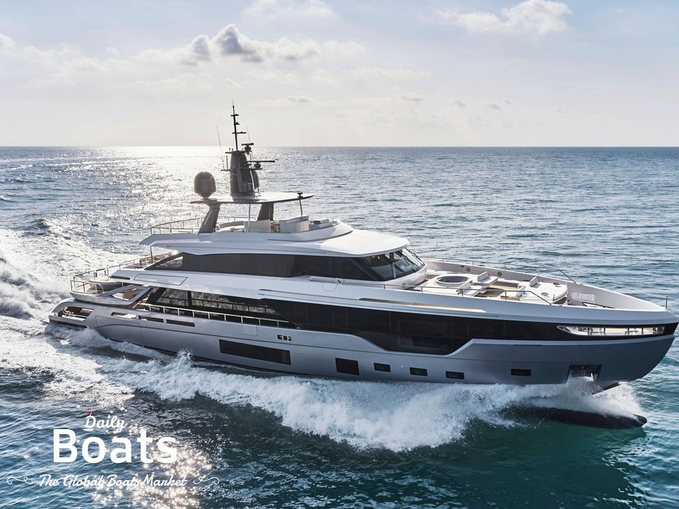 Benetti fast 125