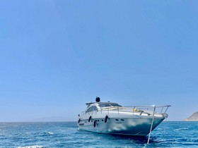 Pershing 72