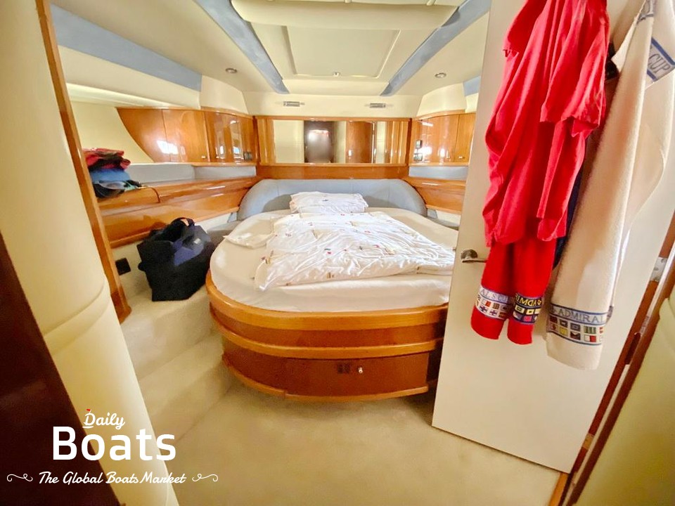 2007 Sealine T52 for sale. View price, photos and Buy 2007 Sealine T52