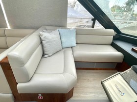 2018 Riviera 5400 Sport Yacht