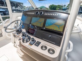 2020 Boston Whaler 420 Outrage