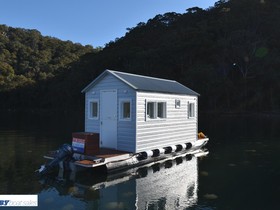 Custom Houseboat 2022