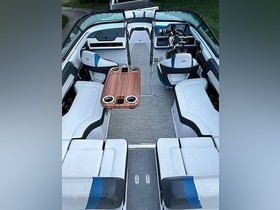 2017 Regal Boats 2300 eladó