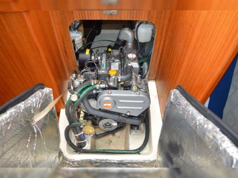 2001 Hunter 320