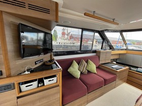 Köpa 2011 Sealine F42