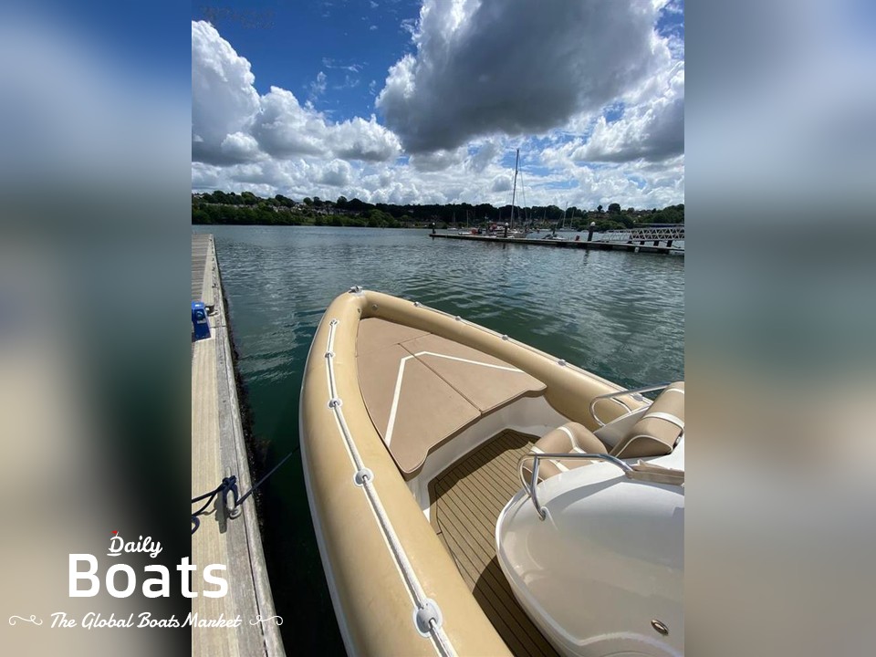 2013 Cobra Ribs 9.5M for sale. View price, photos and Buy 2013 Cobra