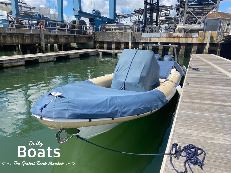 2013 Cobra Ribs 9.5M for sale. View price, photos and Buy 2013 Cobra