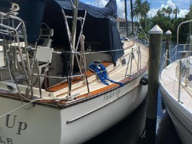 Buy 1991 Island Packet Yachts 38