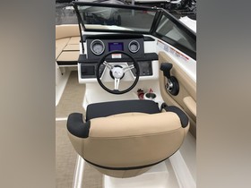 2022 Sea Ray Boats 210 Spoe