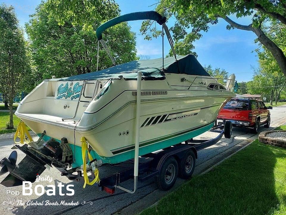 1992 Sea Ray Boats 270 Sundancer for sale. View price, photos and Buy