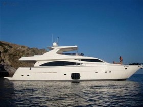 Ferretti Yachts 830