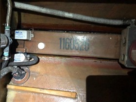 2004 Huckins Gurnet 36 на продажу