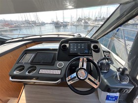 2017 Bavaria Yachts R40 Fly на продаж