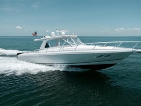 Intrepid Powerboats 390 Sport Yacht