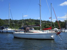 Купить 1985 Bénéteau Boats First 24