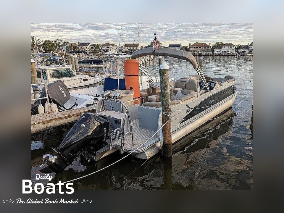 2019 Avalon Pontoon Boats Catalina 2585 Entertainer for sale. View