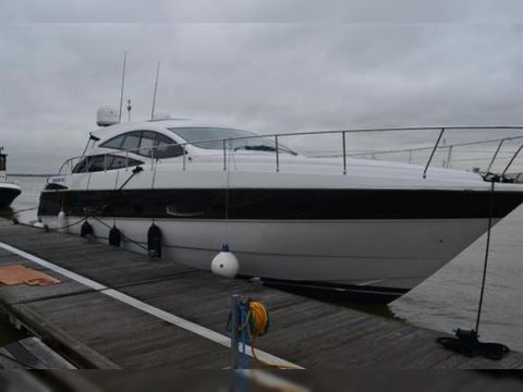 Pershing 56