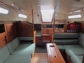 1981 Sadler Yachts 32 на продаж
