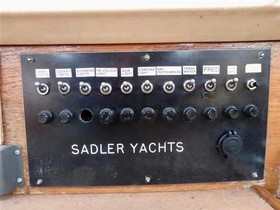 1981 Sadler Yachts 32 на продаж