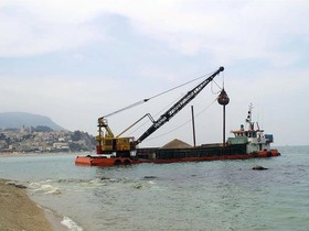 Osta 1982 Commercial Boats Self Propelled Crane Barge