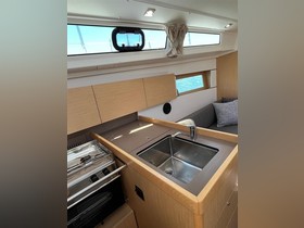 2018 Bénéteau Boats Oceanis 381 na prodej
