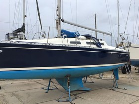 Hanse Yachts 301