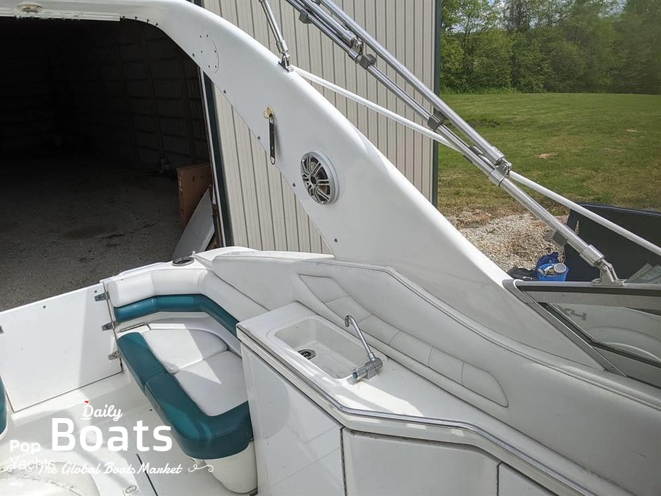 1994 Regal Boats Ventura 9.8 for sale. View price, photos and Buy 1994