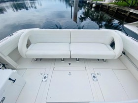 2008 Intrepid Powerboats 390 Sport Yacht