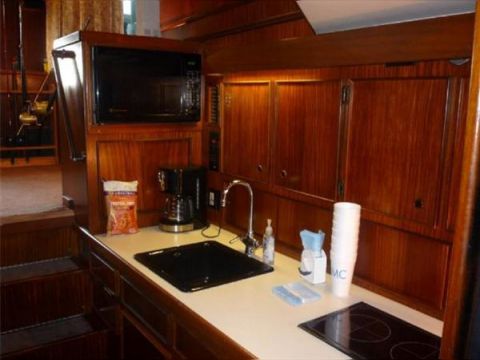 1984 Hatteras Convertible