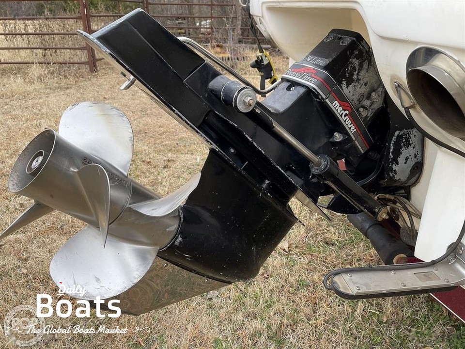 1997 Sea Ray Boats 230 Signature for sale. View price, photos and Buy