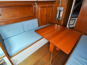1988 Morris Yachts 28 Linda
