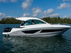 Vegyél 2023 Bénéteau Boats Gran Turismo 32 Outboard