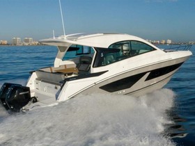 2023 Bénéteau Boats Gran Turismo 32 Outboard