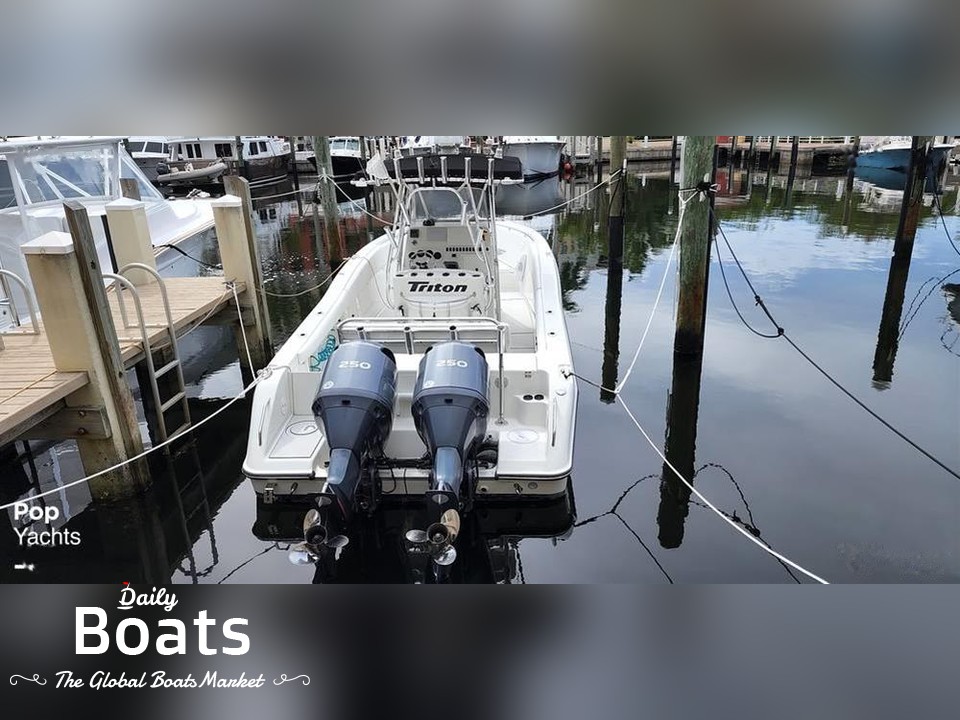2004 Triton Boats 2895 Center Console for sale. View price, photos and