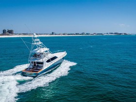 2017 Hatteras Yachts 70