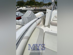 2005 Boston Whaler Boats 320 Outrage