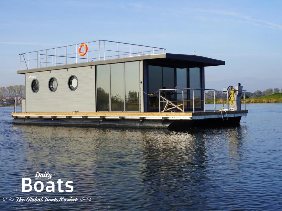 2022 La Mare Houseboats Apartboat Xl for sale. View price, photos and