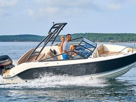 2022 Quicksilver Activ 605 Bowrider