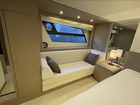 2016 Prestige Yachts 620
