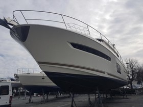Kupić 2016 Prestige Yachts 620
